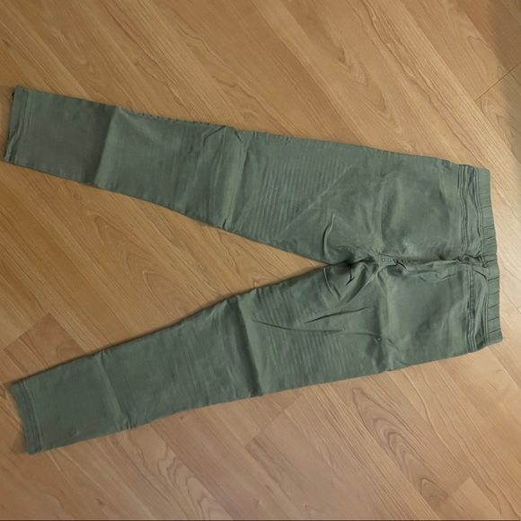 Womens Elastic Waistband Pants w/ Ankle Zippers. Size M - Picture 2 of 3